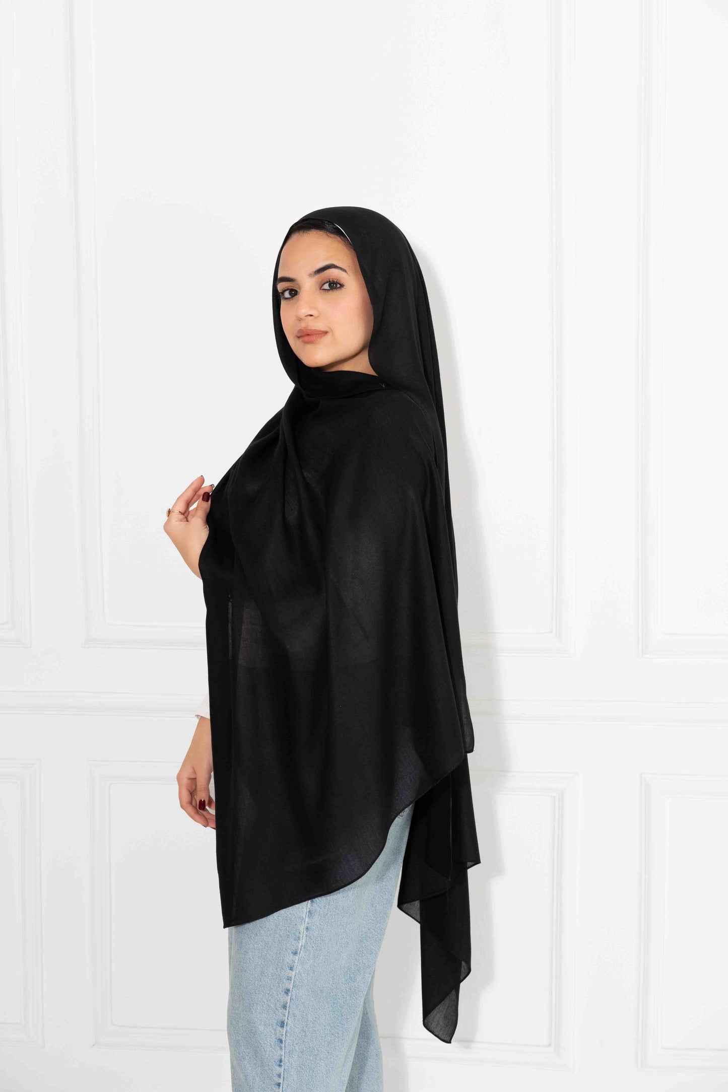Modal Royal Black