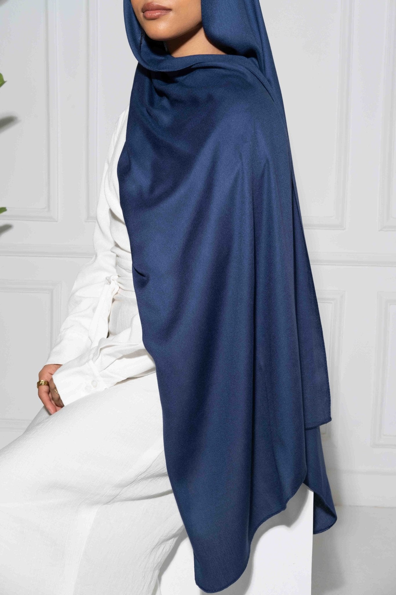 Elegance Imperial Blue - VenoraVEN041