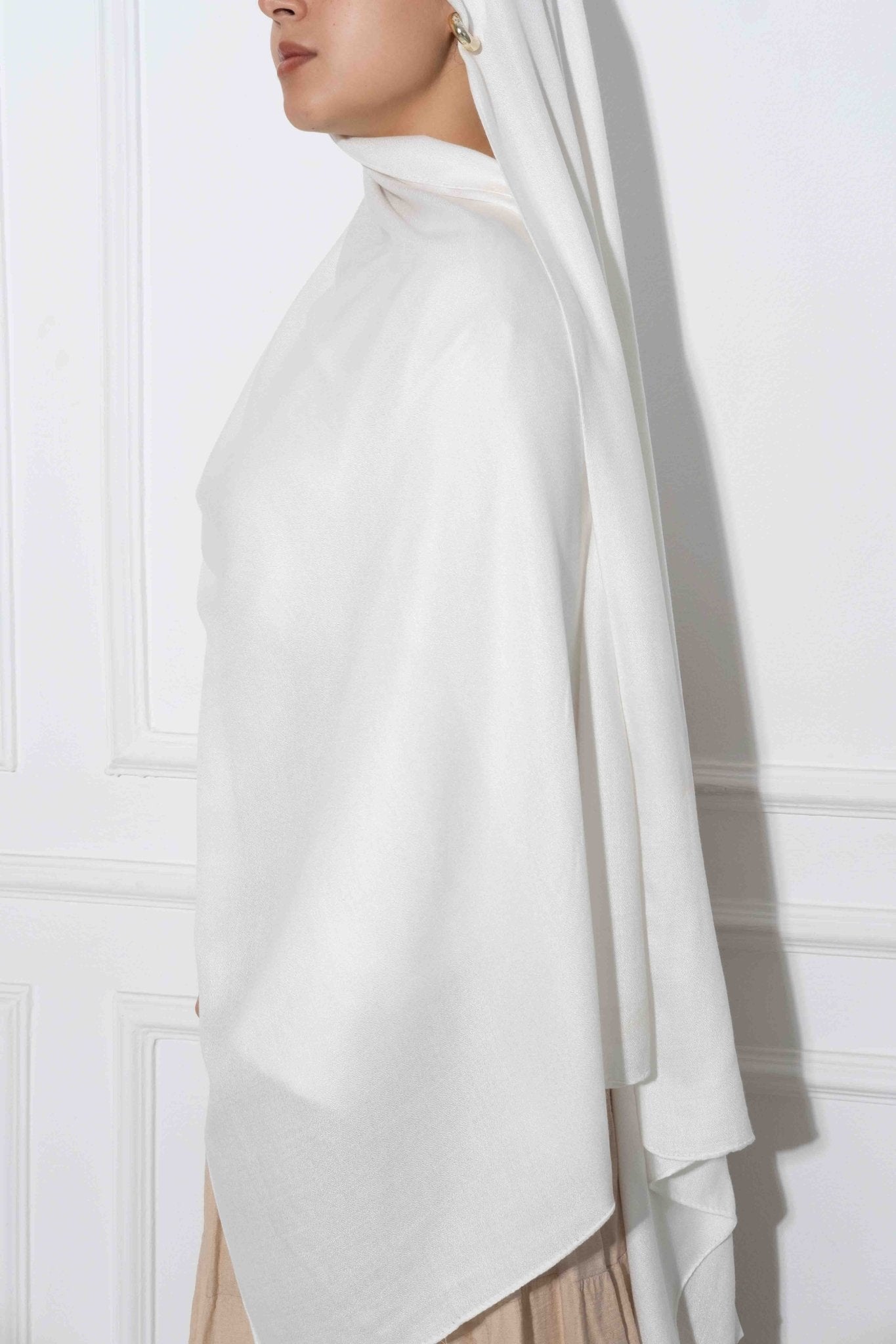 Elegance White Swan - VenoraVEN030
